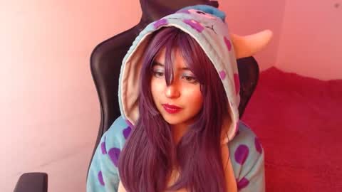 Kate 3 online show from 5, 10, 2025