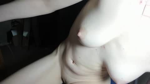 Snapshot of galaxxyrose chatting on 19, 12, 2025 GalaxxyRose online show from 19, 12, 2025