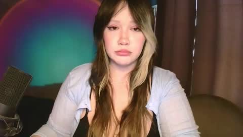 Snapshot of gamergirl01 chatting on 8, 11, 2025 Alex brb in 2 hours online show from 8, 11, 2025