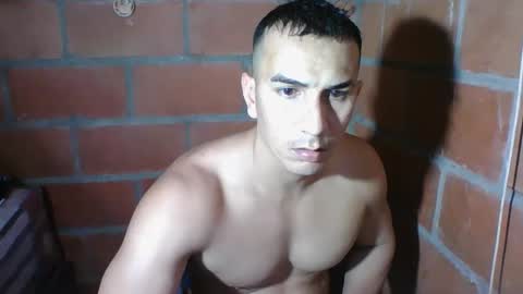 Snapshot of gattitosexy_95 chatting on 28, 10, 2025 gattitosexy_95 online show from 28, 10, 2025