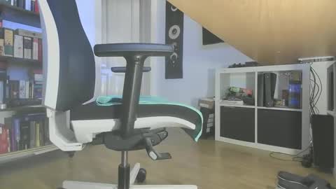 gaymer_play online show from 21, 2, 2025