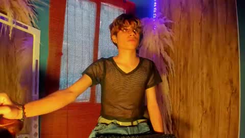 Snapshot of gaze_dream chatting on 19, 12, 2025 HAN online show from 19, 12, 2025