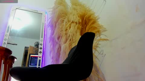 Snapshot of gaze_dream chatting on 18, 1, 2026 HAN online show from 18, 1, 2026