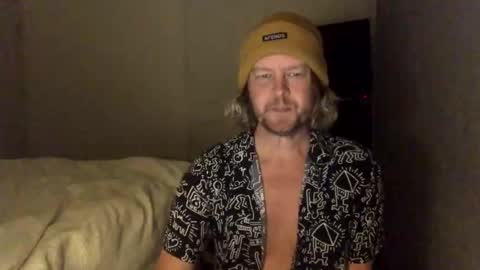 Snapshot of gcsurfer81 chatting on 9, 9, 2025 gcsurfer81 online show from 9, 9, 2025