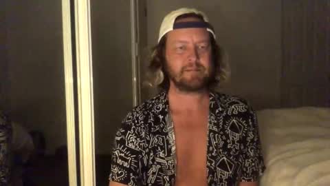 Snapshot of gcsurfer81 chatting on 25, 10, 2025 gcsurfer81 online show from 25, 10, 2025