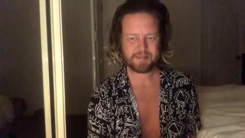 Snapshot of gcsurfer81 chatting on 27, 10, 2025 gcsurfer81 online show from 27, 10, 2025