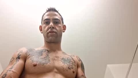 Snapshot of geekedoutlabs chatting on 16, 9, 2025 Zanecubano online show from 16, 9, 2025