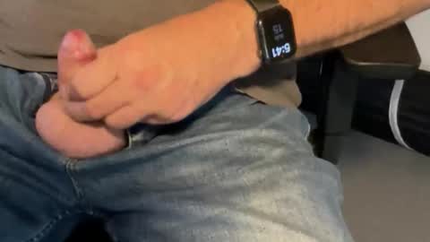 Snapshot of geelongguy chatting on 15, 3, 2026 Chris online show from 15, 3, 2026