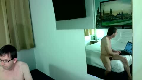 Ask me - if you want Ill probably be back online on December 20th around 200  German time online show from 2, 11, 2025