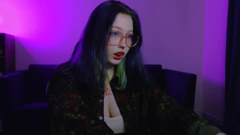 Snapshot of geistermadchen chatting on 3, 11, 2025 Vi online show from 3, 11, 2025