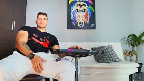 Snapshot of gendersonfit chatting on 23, 12, 2024 gendersonfit online show from 23, 12, 2024