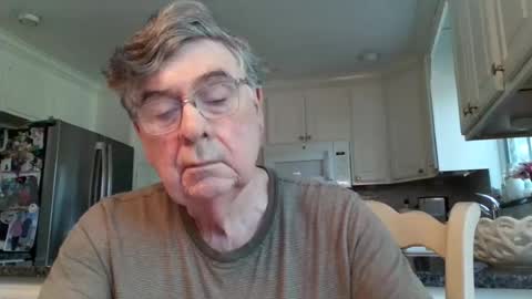 Snapshot of geneox chatting on 9, 7, 2026 GeneOx online show from 9, 7, 2026