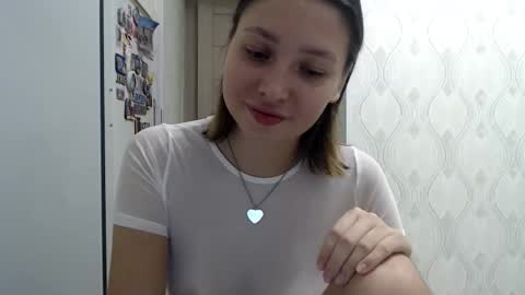 Snapshot of genev__ievee chatting on 18, 11, 2025 genev__ievee online show from 18, 11, 2025