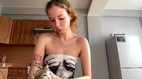 Emmi online show from 9, 9, 2025