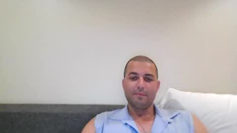 Snapshot of genteldevil chatting on 3, 8, 2026 genteldevil online show from 3, 8, 2026