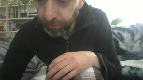 Snapshot of geon2xx chatting on 12, 3, 2025 Geon online show from 12, 3, 2025