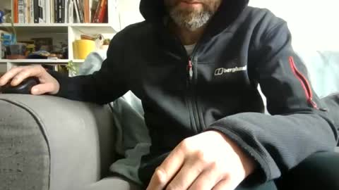 Snapshot of geon2xx chatting on 13, 5, 2026 Geon online show from 13, 5, 2026
