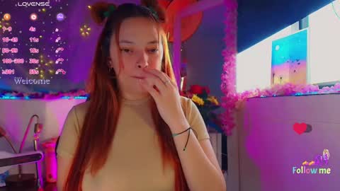 Snapshot of georgina_moschino chatting on 3, 10, 2025 georgina_moschino online show from 3, 10, 2025