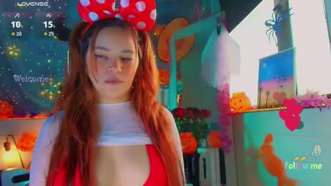 Snapshot of georgina_moschino chatting on 15, 10, 2025 georgina_moschino online show from 15, 10, 2025