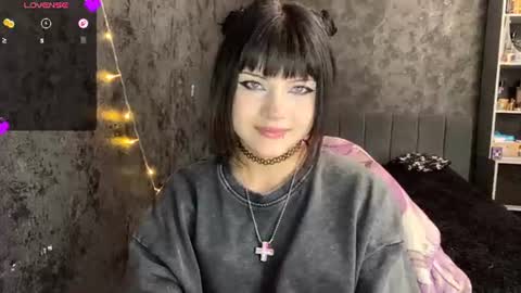 Snapshot of germainebourlier chatting on 30, 6, 2026 EmelyWoodes online show from 30, 6, 2026