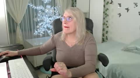 Ghertrudequeen online show from 9, 4, 2026