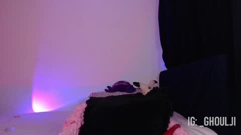 Snapshot of ghoulji chatting on 21, 1, 2025 Annie Im going to be offline from 29nov to 3dec online show from 21, 1, 2025