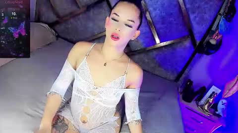 Gia Ferrara online show from 26, 6, 2026
