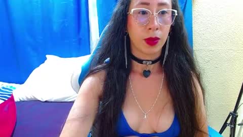 Gia  online show from 4, 6, 2026