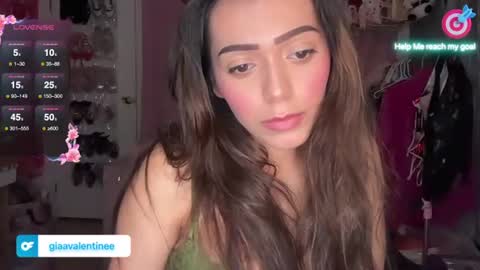 Gia online show from 4, 11, 2025