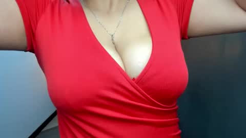 Snapshot of giafox_ chatting on 18, 1, 2025 G I A  FOX online show from 18, 1, 2025