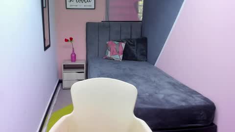 Snapshot of giafox_ chatting on 19, 2, 2025 G I A  FOX online show from 19, 2, 2025