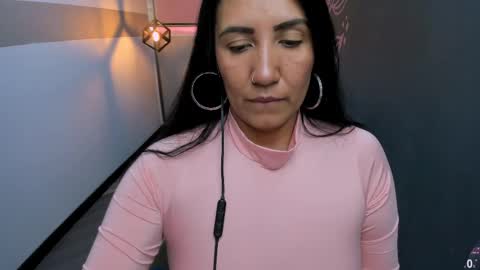 Snapshot of giafox_ chatting on 24, 2, 2025 G I A  FOX online show from 24, 2, 2025