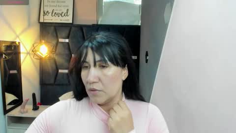Snapshot of giafox_ chatting on 5, 10, 2025 G I A  FOX online show from 5, 10, 2025