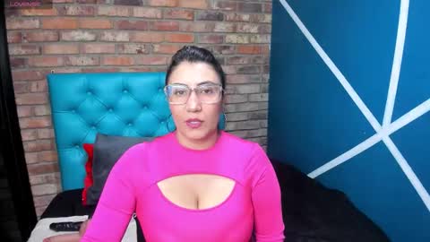 Snapshot of giafox_ chatting on 8, 10, 2025 G I A  FOX online show from 8, 10, 2025