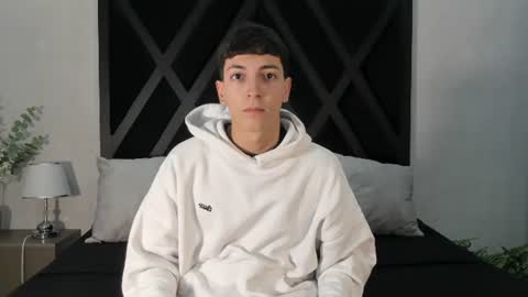 Snapshot of gian_rossii chatting on 19, 6, 2026 GIAN online show from 19, 6, 2026