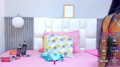 Snapshot of giana_gill chatting on 22, 7, 2026 Giana online show from 22, 7, 2026