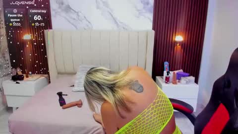 Snapshot of giannabonet chatting on 17, 9, 2025 G I A N N A  online show from 17, 9, 2025