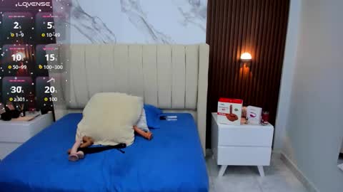 Snapshot of giannabonet chatting on 11, 10, 2025 G I A N N A  online show from 11, 10, 2025