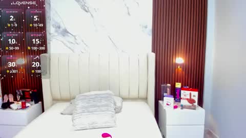 Snapshot of giannabonet chatting on 15, 10, 2025 G I A N N A  online show from 15, 10, 2025