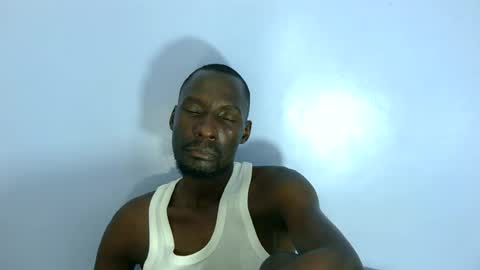 Snapshot of giant_couple chatting on 27, 6, 2026 giant_couple online show from 27, 6, 2026