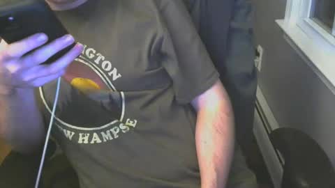 Snapshot of giantboy10 chatting on 9, 3, 2026 Giant online show from 9, 3, 2026