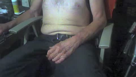 Snapshot of giftedbiker11 chatting on 25, 6, 2026 giftedbiker online show from 25, 6, 2026