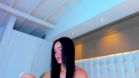 gigi wilden online show from 25, 6, 2026