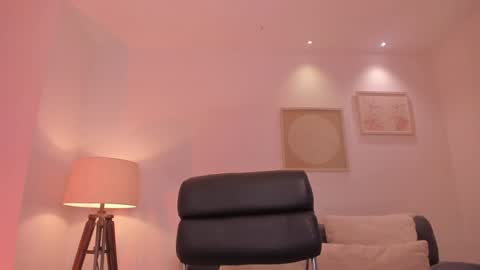 GIGI online show from 6, 12, 2024