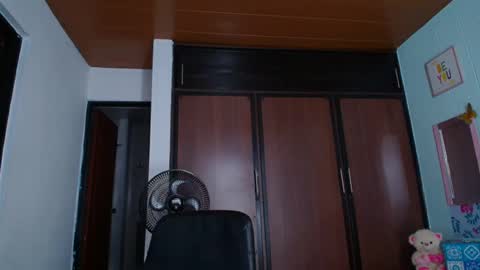 Sharlotte  online show from 4, 3, 2025