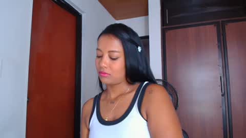 Sharlotte  online show from 6, 3, 2025