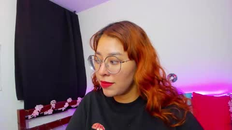 Snapshot of gigimooon chatting on 16, 9, 2025 gigimooon online show from 16, 9, 2025