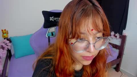 Snapshot of gigimooon chatting on 30, 10, 2025 gigimooon online show from 30, 10, 2025