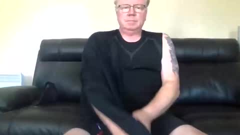 Snapshot of gimmmieoooo chatting on 15, 3, 2026 gimmmieoooo online show from 15, 3, 2026