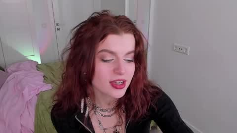 Snapshot of gin_yoon chatting on 23, 1, 2025 Gin online show from 23, 1, 2025